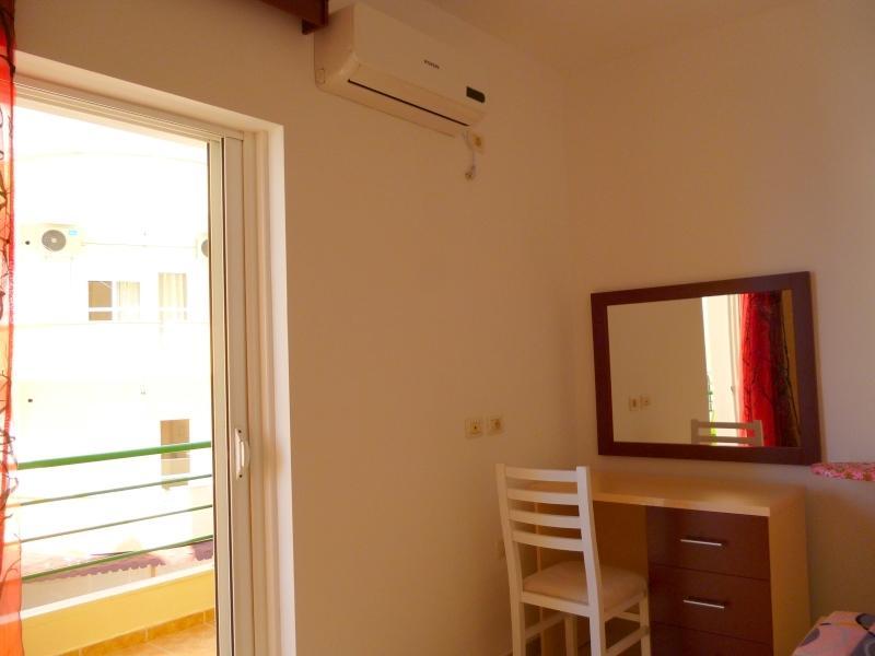 Aleksander Apartament Saranda